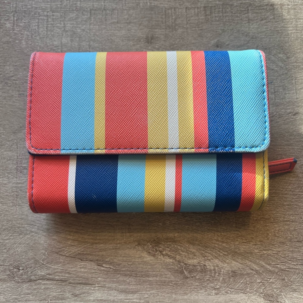 Safe Keeper Striped Tri Fold Zipper Wallet